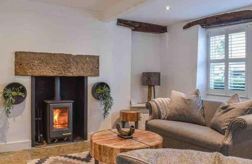 Kirkby Lonsdale House | No6, Queens square