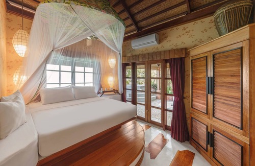 Taytay Resort | NoaNoa Island