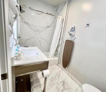 Polk Gulch Hotel | Nob Hill Motor Inn -Newly Updated Rooms!