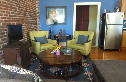 Anniston Apartment | Noble Executive Suite