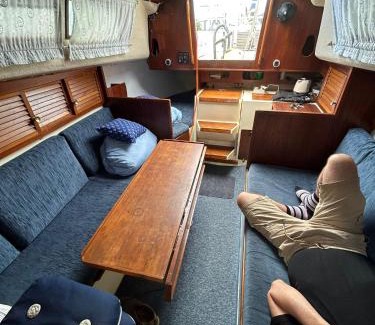 Swinoujscie Boat Rental | Nocleg na jachcie Lanette w Swinoujsciu