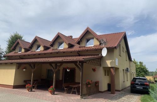 Orneta House | Noclegi Ciesiul