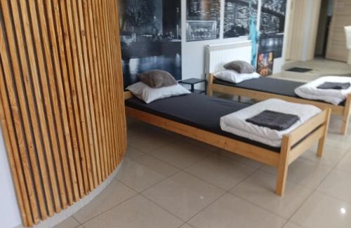 Strzyzow House | Noclegi Manhattan , pokoje, zakwaterowanie