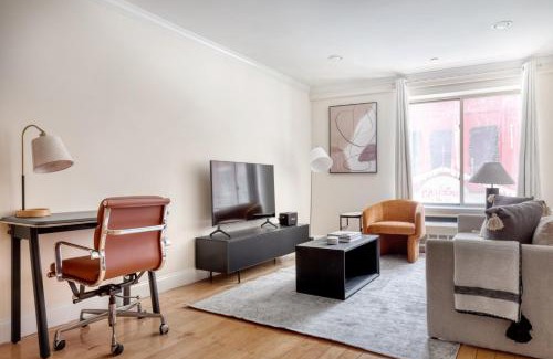 Little Italy Apartment | Nolita 1BR w Elevator Roof Deck nr SoHo NYC-907