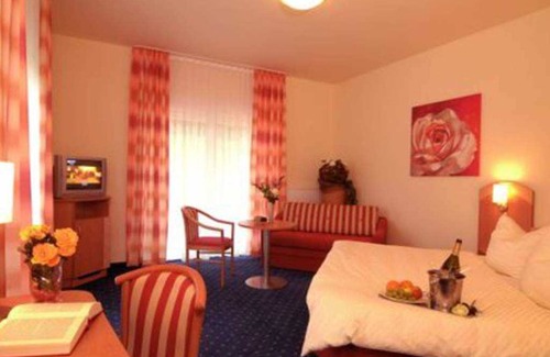 Auendorf Hotel | Non-smoking single room with toilet and shower - Hotel Restaurant Talblick