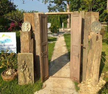 Nong O Resort | Nong Or Blue House Resort