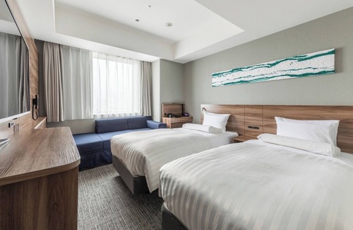 Ariake Hotel | Nonsmoking Deluxe Corner Twin Room Breakfast included /Koto-ku Tokyo