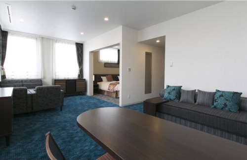 Nakahara Ward House | Nonsmoking New Main Building Corner Suite Room / Kawasaki Kanagawa