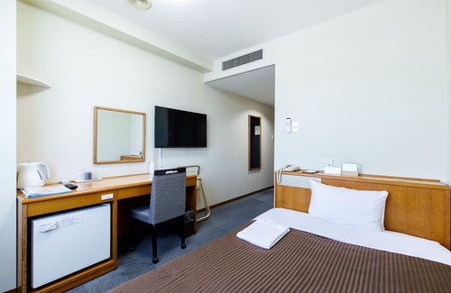Higashi Ward Hotel | Nonsmoking single roomFree parkingAll rooms are doubleBreakfast included plan/Okayama Okayama