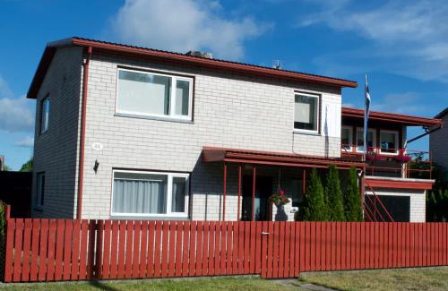 Kuressaare House | Nooruse Majutus