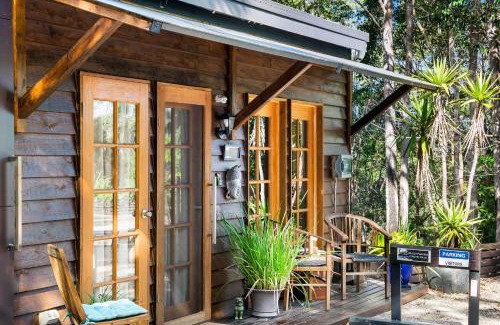 Tinbeerwah Apartment | Noosa Hinterland Retreat