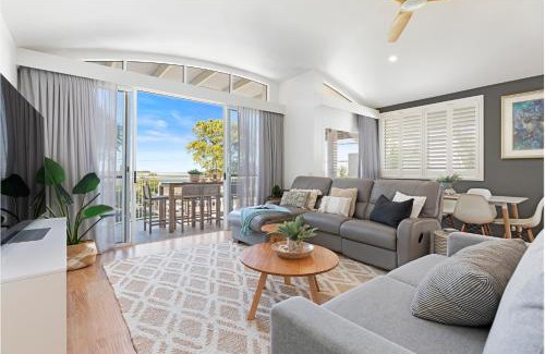 Noosaville Apartment | Noosa Outrigger Beach Resort