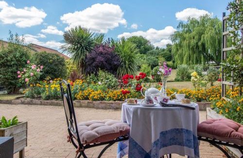 Bressingham House | Norbank Cottage