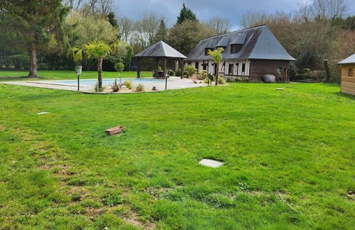 Fontaine-la-Louvet House | Norman country house Swimming pool Garden