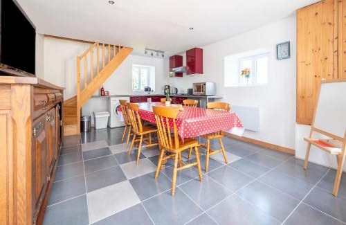 Villiers-Fossard House | Normandy Farmhouse Stay