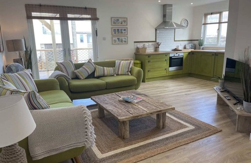 Pevensey House | Normans Bay Charm The Crabshack Cottage