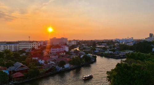 Arun Amarin Hotel | NORN Canalside Bangkok Hotel โรงแรมนอนริมคลอง