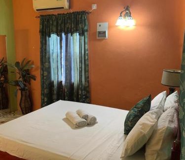 Sauteurs Hotel | North Bay Inn