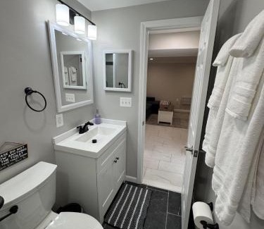 North Bethesda House | North Bethesda Gem - Entire House 5 min from Metro