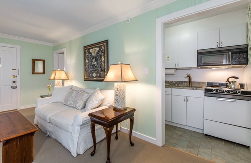 Concord Bed & Breakfast | North Bridge Inn