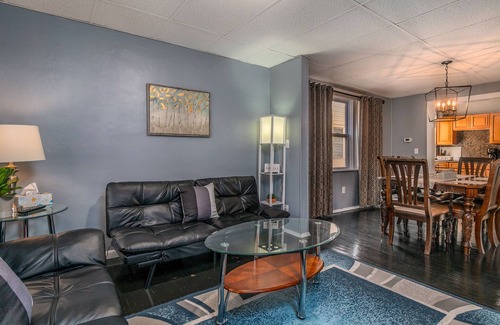 North Buffalo Apartment | North Buffalo Charming Apt Close to Everything