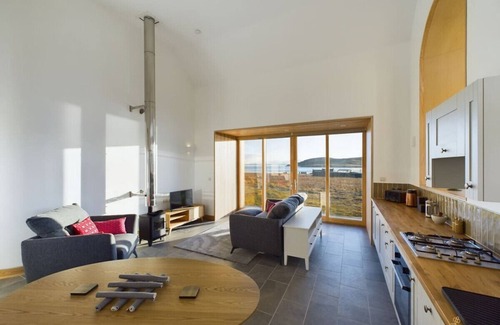 Shetland Islands House | North Roe Kirk, Shetland Isles