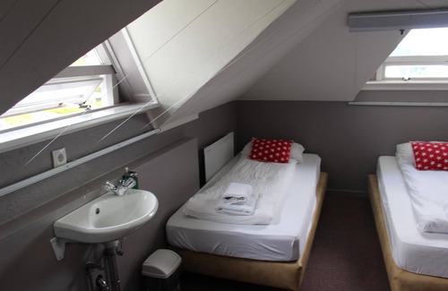Olafsvik House | North Star Guesthouse Snæfellsnes