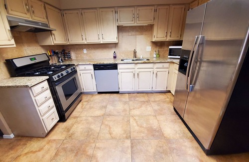Alamedan Valley House | North Valley Estate Guest House - 1800 Sq.ft.