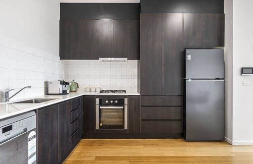 Northcote House | Northcote 3-Bed Townhouse Near Cafés & Shops