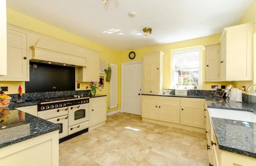 Wainfleet All Saints House | Northolme Hall - Large Country Mansion with Indoor Pool