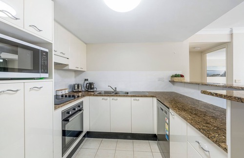 Port Macquarie Apartment | Northpoint 402 - One Bedroom Spacious Water View Apartment