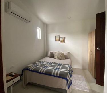 El Bosque Apartment | Northwest Hostings 4