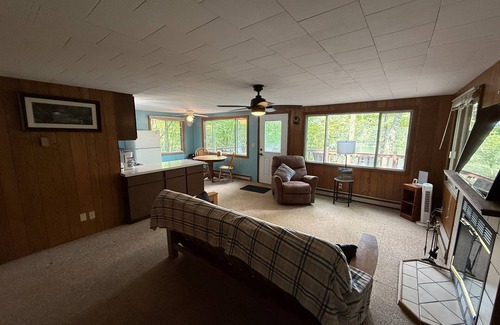 Gleason Cabin | Northwoods Cabin Escape – Scenic Harrison Hills Views & Lakeside Firepit