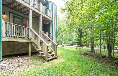 Timberline Condo | Northwoods F2nnNorthwoods F2 - Walk-to-Slope, Remodeled 2025