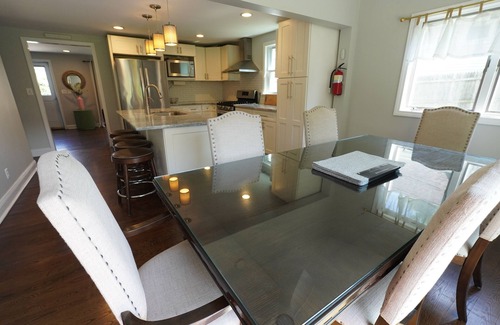 Norwalk House | Norwalk Spacious Stay – Entire House + Fenced Yard + Parking + Laundry + Updated