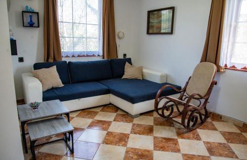 Szigliget House | Nosztalgia Nyaralóház