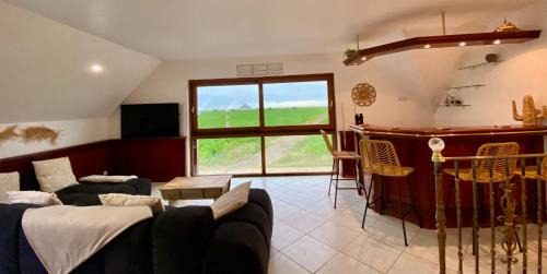 Huisnes-sur-Mer House | Nouveau, Grand gîte avec vue sur le Mont