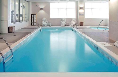 Saint-Laurent Hotel | Novotel Montréal Aéroport