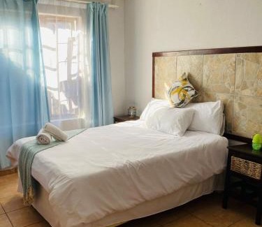 Dwarsloop House | Nteto guesthouse