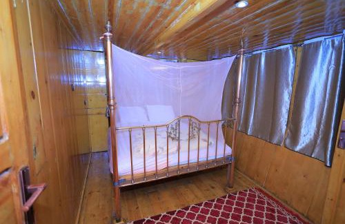 Aswan Boat Rental | Nubian Sandal