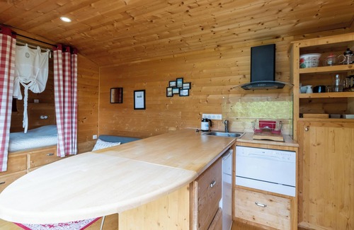 Auriac-du-Perigord House | Null 'Tiny House' with Private Garden and Air Conditioning