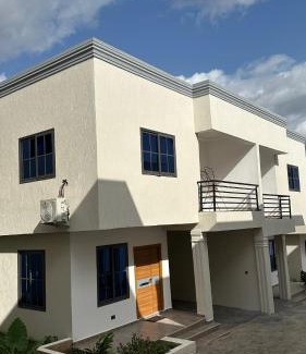 Sunyani Apartment | Number 1 GREEKS AVENUE