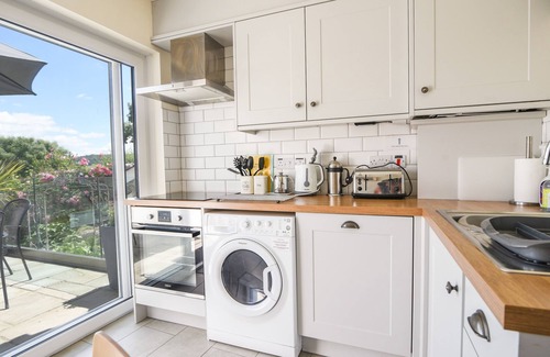 Charmouth Cottage | NUTWOOD, family friendly, country holiday cottage in Charmouth