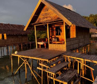 Sawinggrai House | Nyanse Homestay - Raja Ampat
