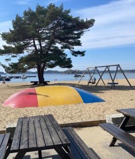 Ny Hellesund House | Nybygd feriebolig rett ved strand til leie!