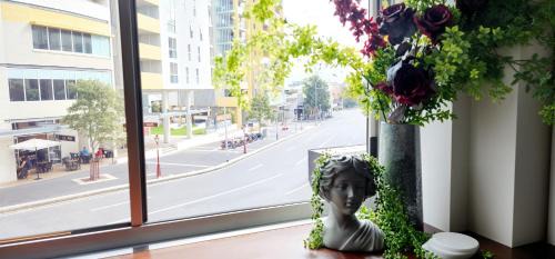 Spring Hill Apartment | NYC Loft Brisbane, Free Parking!