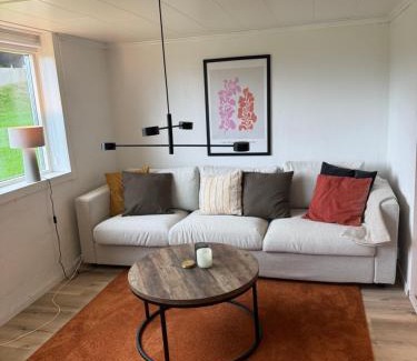 Bankeryd Apartment | Nyrenoverad 2-rummare 10 min från Jönköping