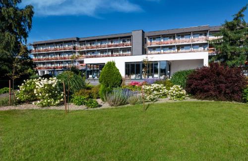 Dzwirzyno Resort | Ośrodek Wypoczynkowo-Rehabilitacyjny "Bryza"