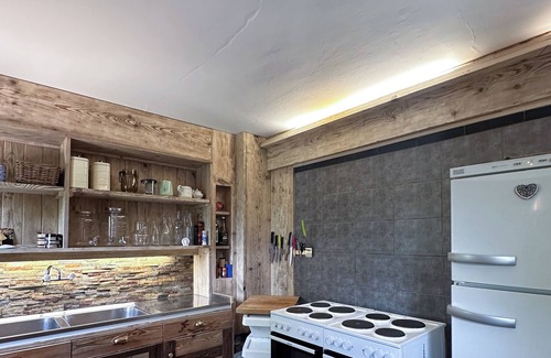 Chalais Bed & Breakfast | Ô Bercail colonie renovated as an Ecolodge. Magnificent location near Vercorin