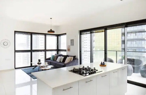 Bat Yam Apartment | O&O Group- Special Apartment Sea View Luxury Tower